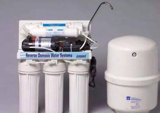 廚房中這兩樣電器沒必要買，入住后才懊惱凈水器成雞肋